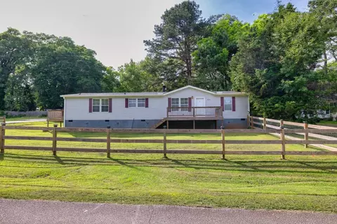 5828 Church St, Flowery Branch, GA 30542