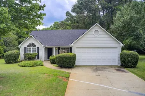 106 Orchard Hill Dr, Ellenwood, GA 30294