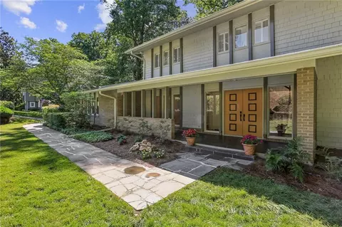 104 River Park Dr, Atlanta, GA 30328
