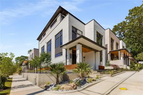 2242 Memorial Dr SE, Atlanta, GA 30317