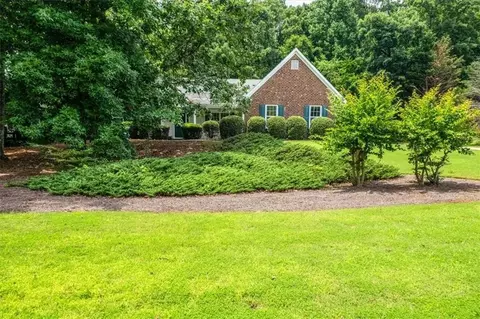 7635 Lanier View Rdg, Cumming, GA 30041