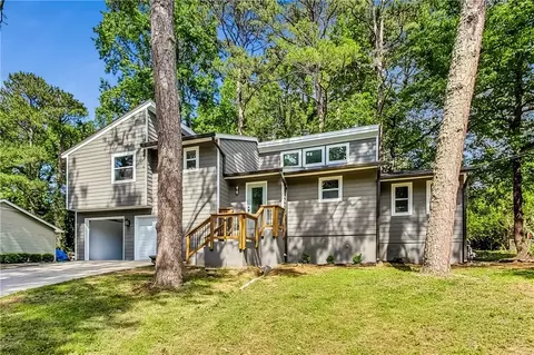 1490 Corn Crib Ct, Stone Mountain, GA 30088