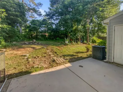 Exterior - 3583 Rock Ridge Dr, Rex, GA 30273 photo 3 of 3