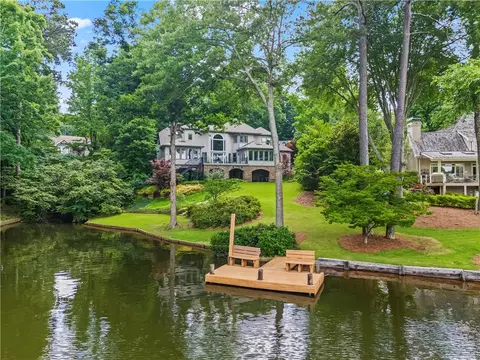 291 Clipper Bay Dr, Alpharetta, GA 30005