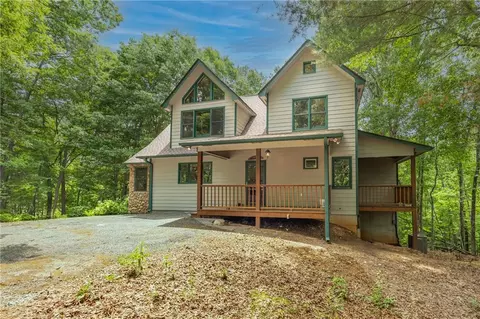 221 John Pass Rd, Mineral Bluff, GA 30559