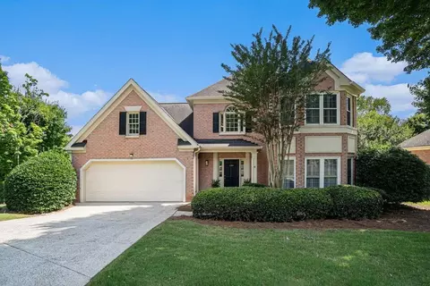 5400 Brooke Ridge Dr, Dunwoody, GA 30338