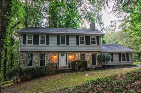 1752 S Johnson Ferry Rd NE, Atlanta, GA 30319