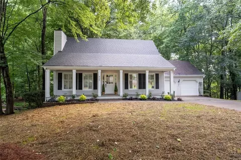 435 Spruce Ct, Alpharetta, GA 30004