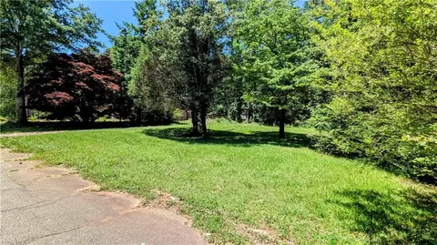 4844 Pine Shadows Dr, Stone Mountain, GA 30088