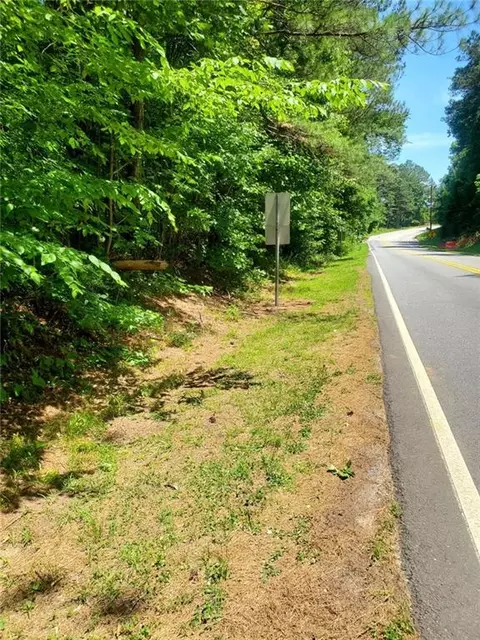 3898 S Rockbridge Rd, Stone Mountain, GA 30087