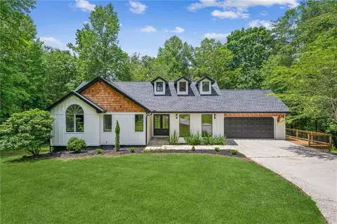 6109 Grants Ford Dr, Gainesville, GA 30506