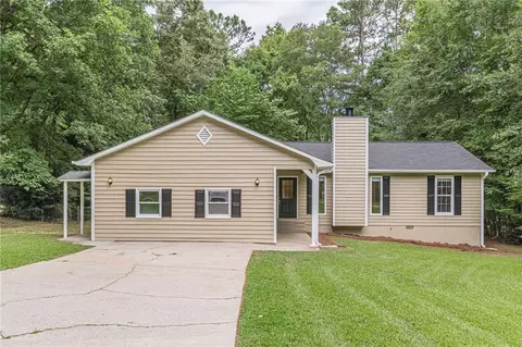 891 Stormy Ln, Jonesboro, GA 30238