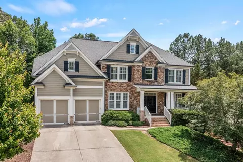 6182 Grand Loop Rd, Sugar Hill, GA 30518