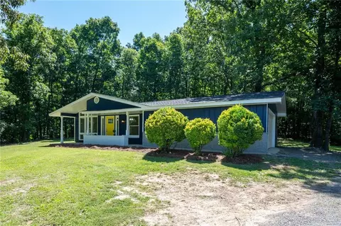 355 Lovebridge Rd SE, Calhoun, GA 30701