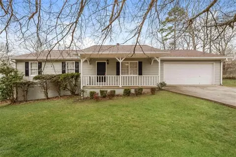 195 Amanda Ct, Stockbridge, GA 30281