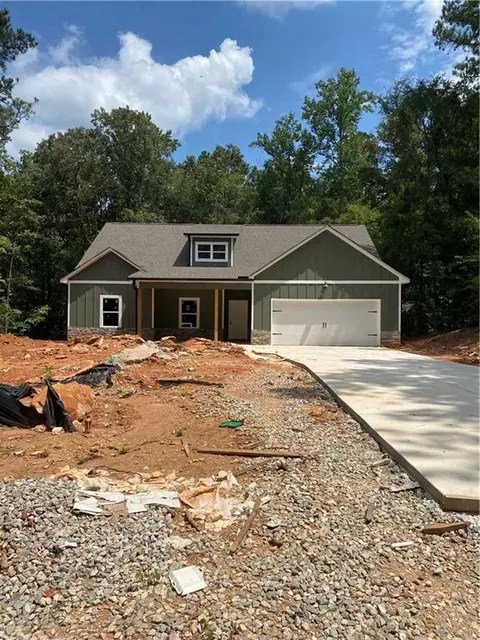 68 Kingbird Ct, Monticello, GA 31064