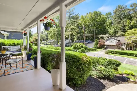 4107 Admiral Dr, Chamblee, GA 30341 photo 3