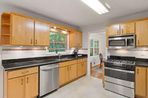 4107 Admiral Dr, Chamblee, GA 30341 photo 14