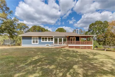 3690 Spring Valley Dr, Loganville, GA 30052