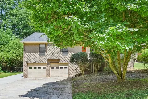4009 Maxanne Dr, Kennesaw, GA 30144