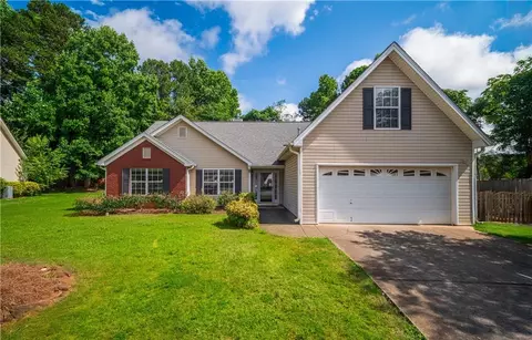 1089 Harbins Pass Dr, Dacula, GA 30019