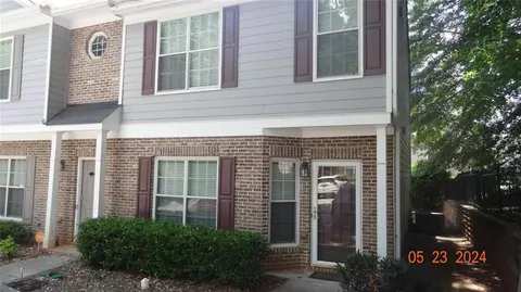 2508 Walden Lake Dr, Decatur, GA 30035