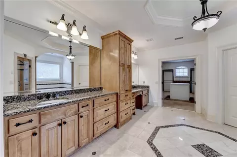 Bath - 8725 Merion Dr, Duluth, GA 30097 photo 5 of 10