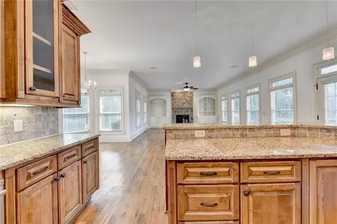Living - 8725 Merion Dr, Duluth, GA 30097 photo 15 of 23