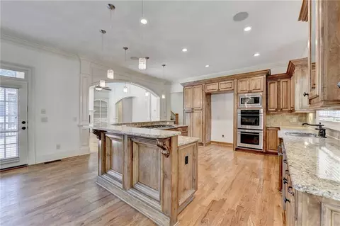 Kitchen - 8725 Merion Dr, Duluth, GA 30097 photo 4 of 8
