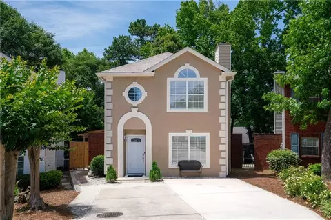 3945 Oak Glenn Dr, Duluth, GA 30096