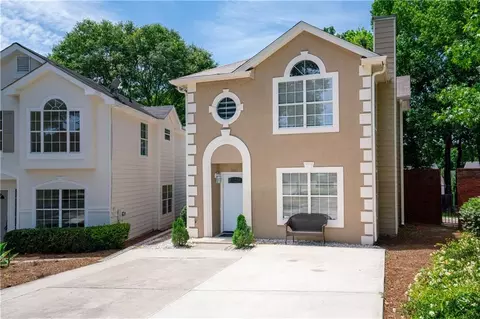 3945 Oak Glenn Dr, Duluth, GA 30096 photo 2