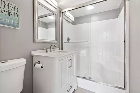3945 Oak Glenn Dr, Duluth, GA 30096 photo 14