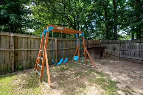 3945 Oak Glenn Dr, Duluth, GA 30096 photo 31
