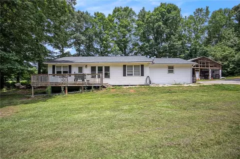 244 Glory Ln, Mount Airy, GA 30563