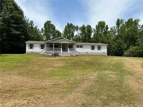 206 Blacks Creek Chruch Rd, Danielsville, GA 30633