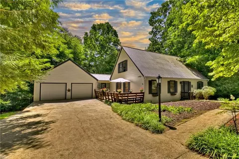 509 Westwoods Dr, Ellijay, GA 30540