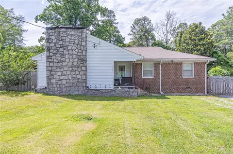 495 Stark St, Lawrenceville, GA 30046