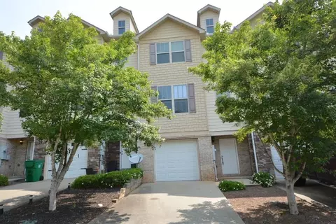 3044 Bonnes Dr, Lithonia, GA 30038