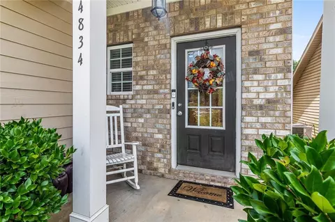 4834 Summersun Dr, Morrow, GA 30260 photo 2