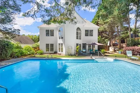 287 Ashton Lake Ct, Sugar Hill, GA 30518