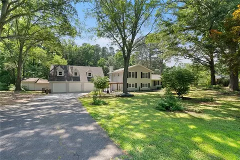 6833 Heardsville Rd, Cumming, GA 30028