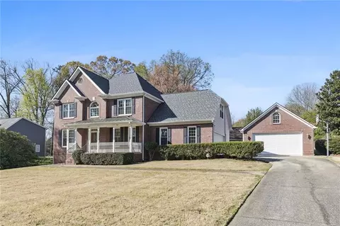 4250 Chatuge Dr, Buford, GA 30519