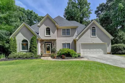 3865 Riverbank Dr, Lilburn, GA 30047