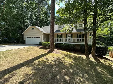 2567 Overlake Dr, Powder Springs, GA 30127
