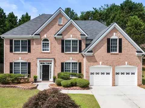 928 Hawk Creek Trl, Lawrenceville, GA 30043