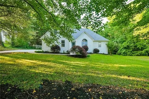 105 Stonemount, Sharpsburg, GA 30277