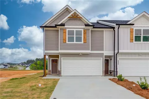 6356 Pine Station Dr, Lula, GA 30554
