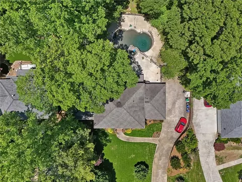 1738 Wilder Ct, Dunwoody, GA 30338