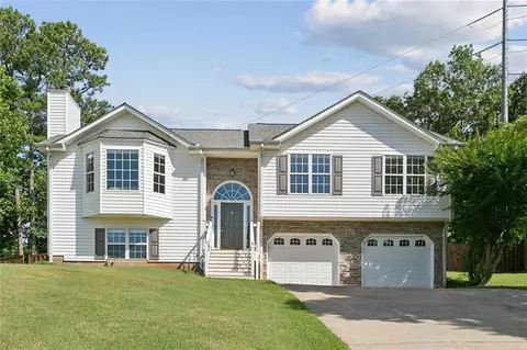 2061 Queensbury Dr, Acworth, GA 30102