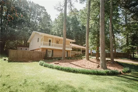 3879 Rosedale Ln, Douglasville, GA 30135
